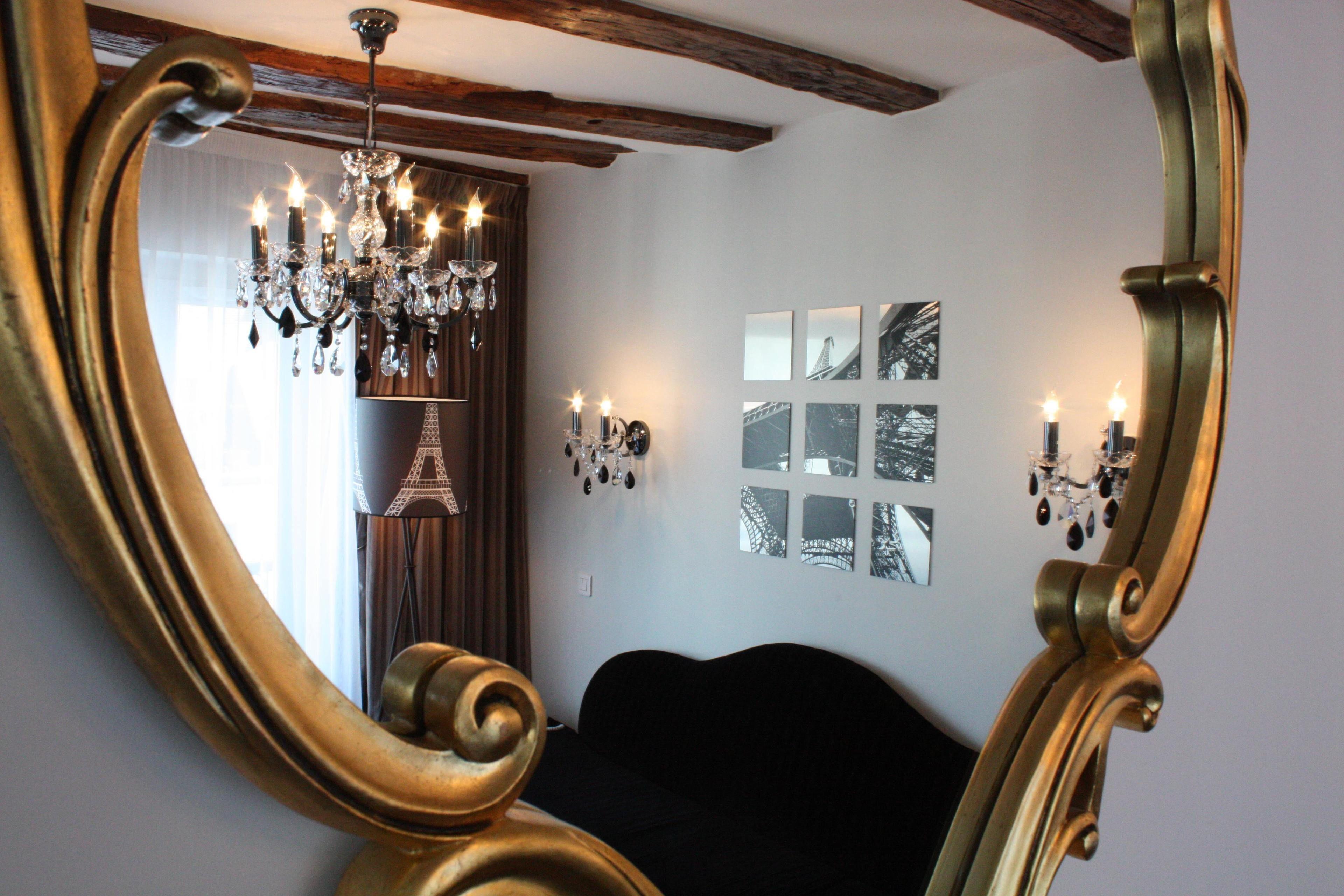 Boutique Konfidentiel Paris