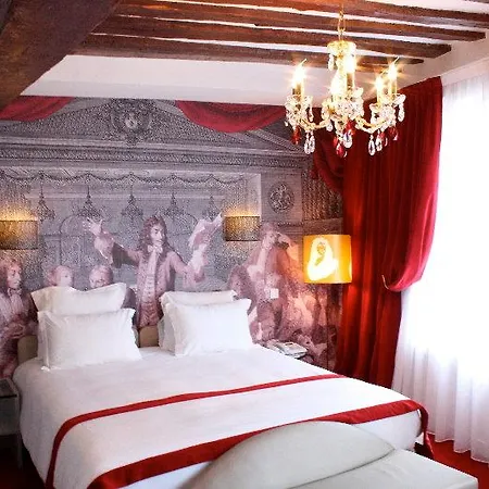 Boutique Konfidentiel Hotel Parigi