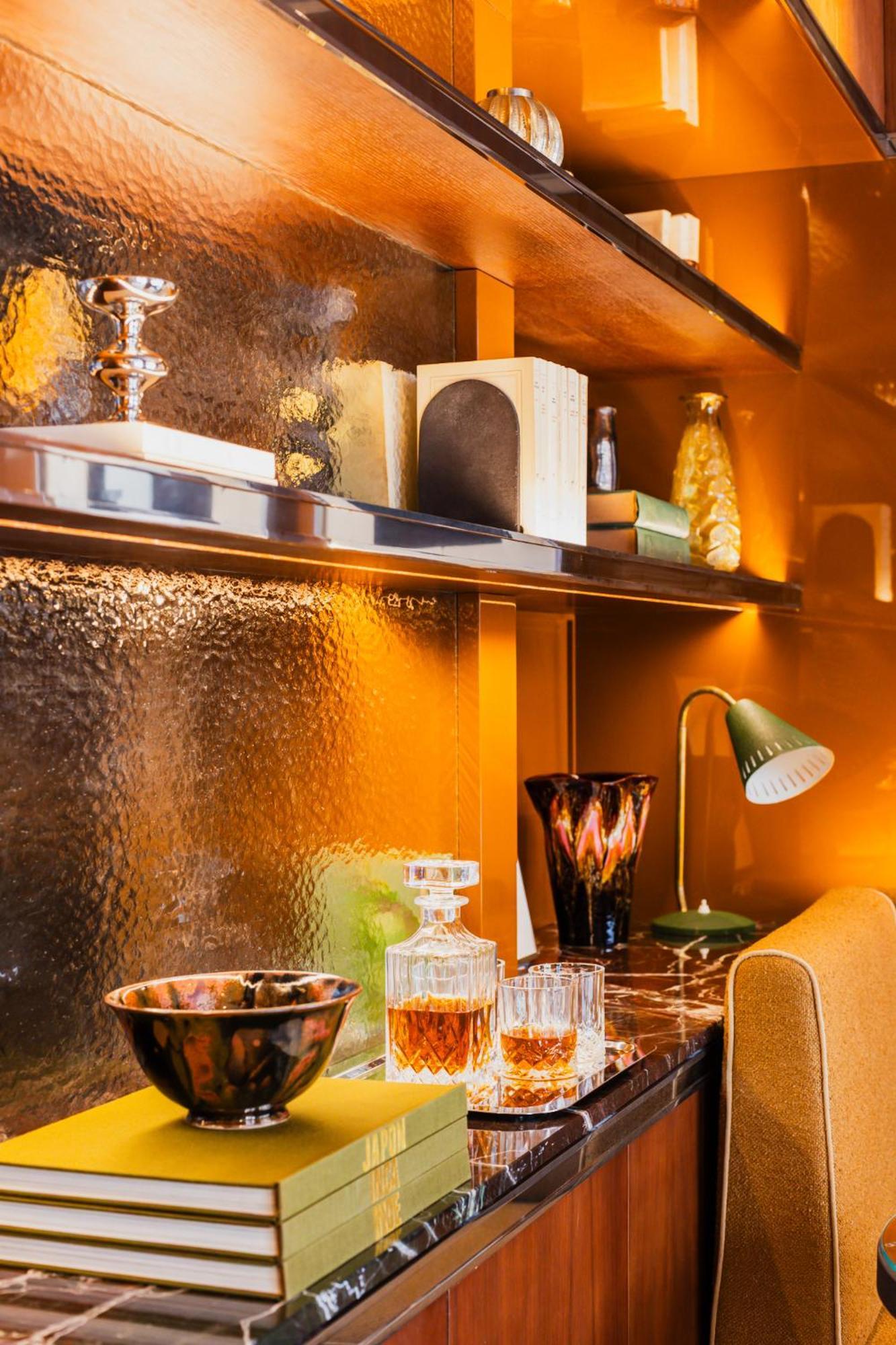 Boutique Konfidentiel 4*