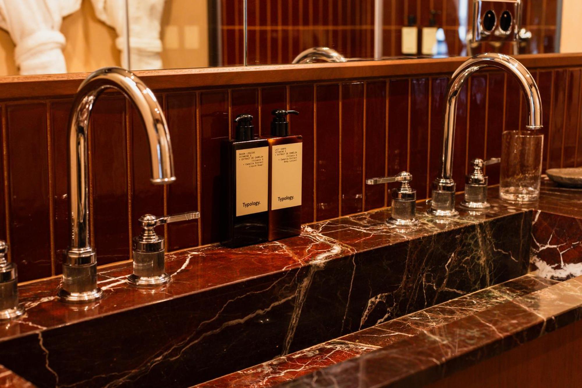 Boutique Konfidentiel Hotel 4*