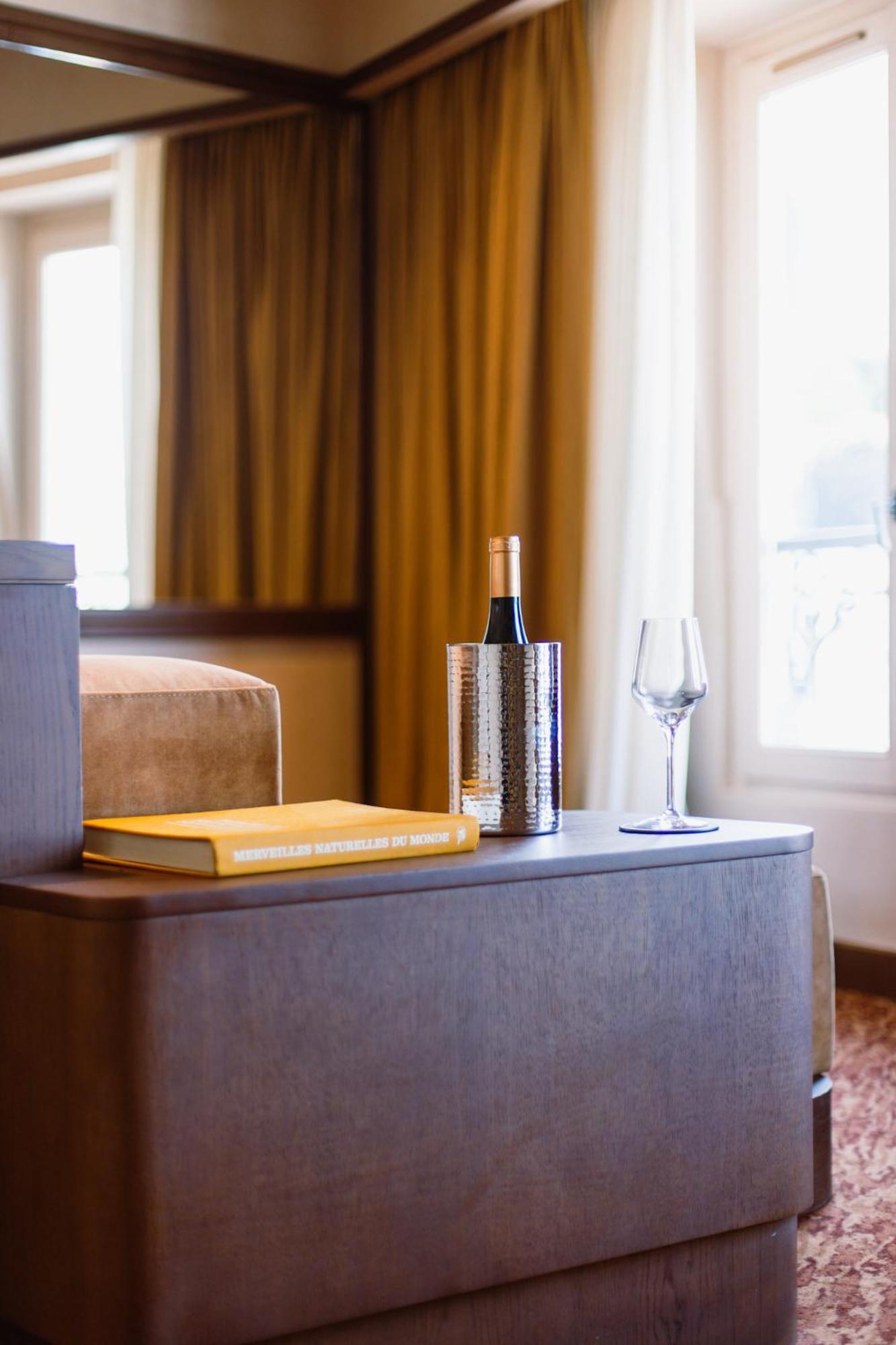 Boutique Konfidentiel 4*