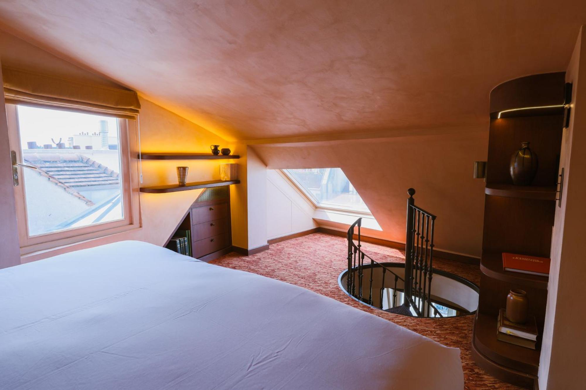 Boutique Konfidentiel