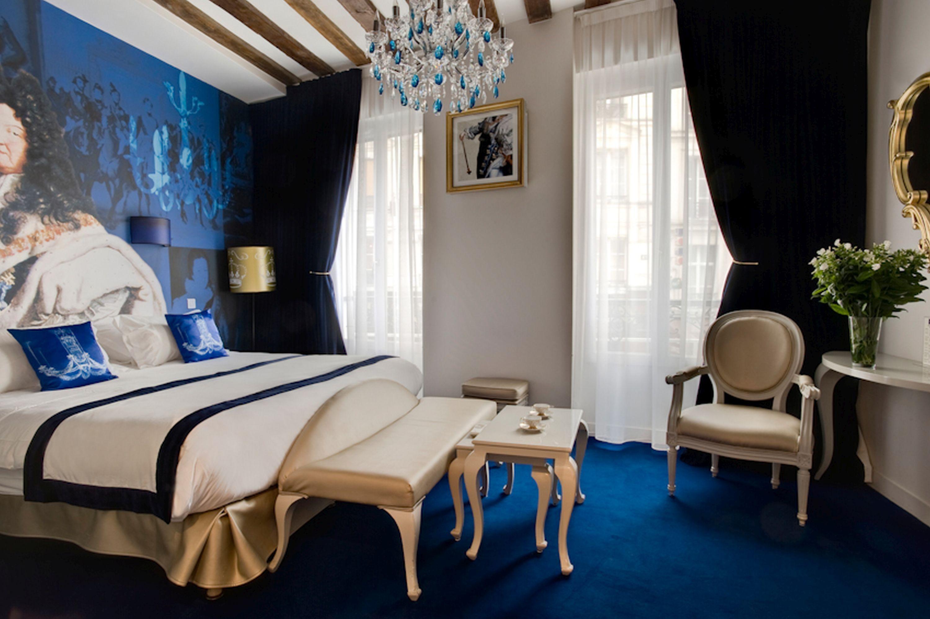 Boutique Konfidentiel Hotel 4*